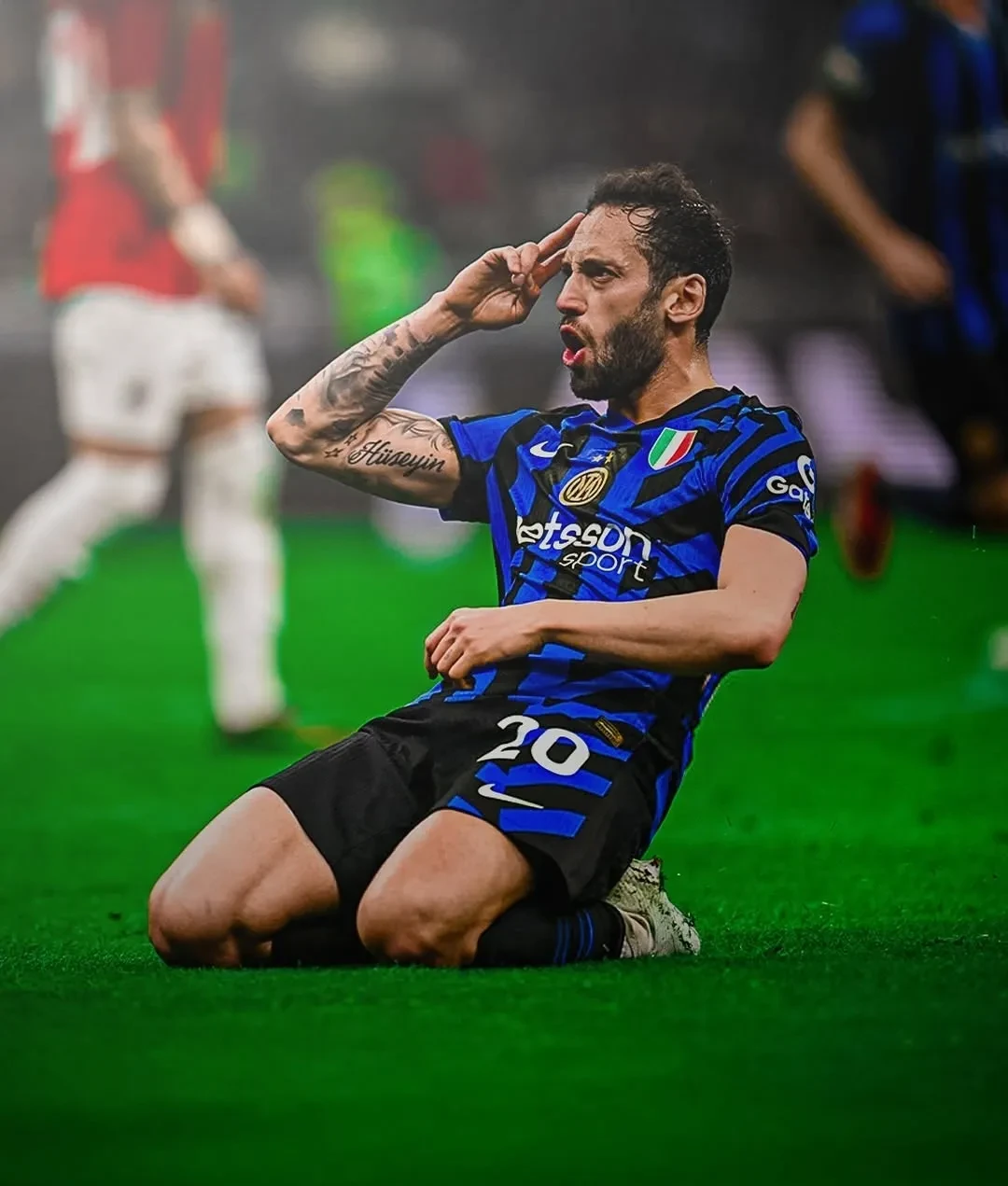 九游平台包含AC米兰迎荷甲关键赛，转会期遗憾出局，底气十足，资深球员宣示担当的词条