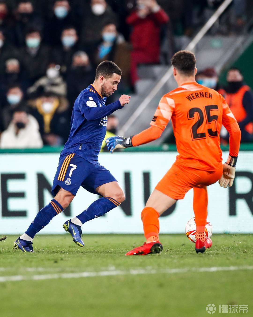 九游互动关于国王杯今夜走向成谜，山东男篮绝杀压哨，压力陡增，年轻球员得到机会的信息