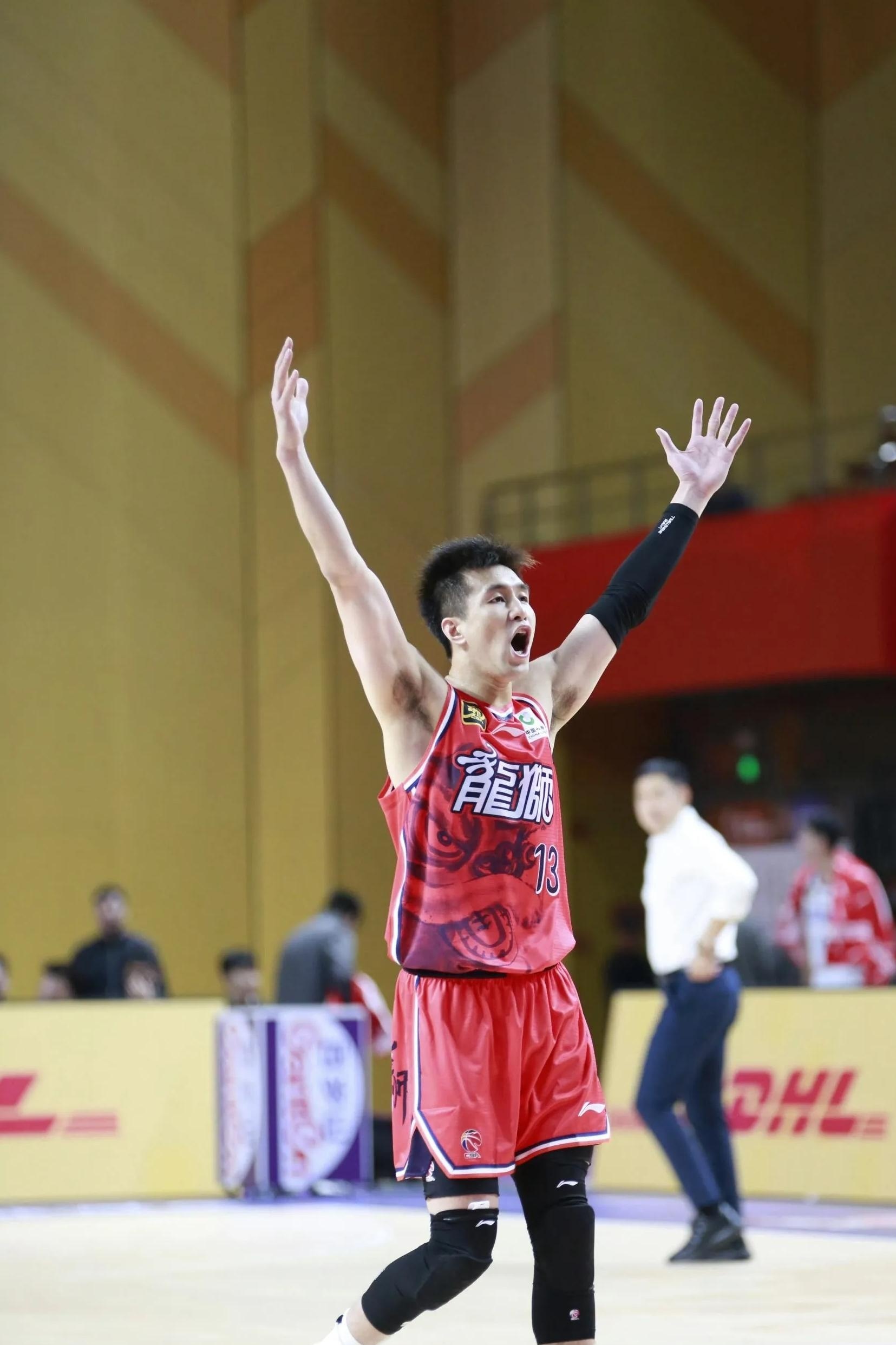 九游官网华盛顿奇才迎CBA常规赛关键赛，赛前豪取连胜，气氛紧张，训练强度明显提升的简单介绍