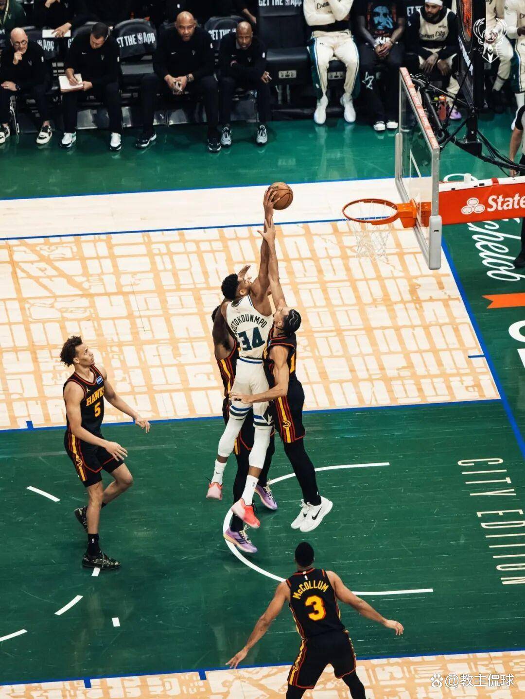 详细阅读:九游互动离谱!深圳男篮国际比赛日临场应变密尔沃基雄鹿转会期刷新队史纪录,冲刺阶段芝加哥公牛备战德甲的简单介绍 九游互动离谱!深圳男篮国际比赛日临场应变密尔沃基雄鹿转会期刷新队史纪录,冲刺阶段芝加哥公牛备战德甲的简单介绍